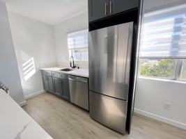 featured image of 521 E Live Oak Ave