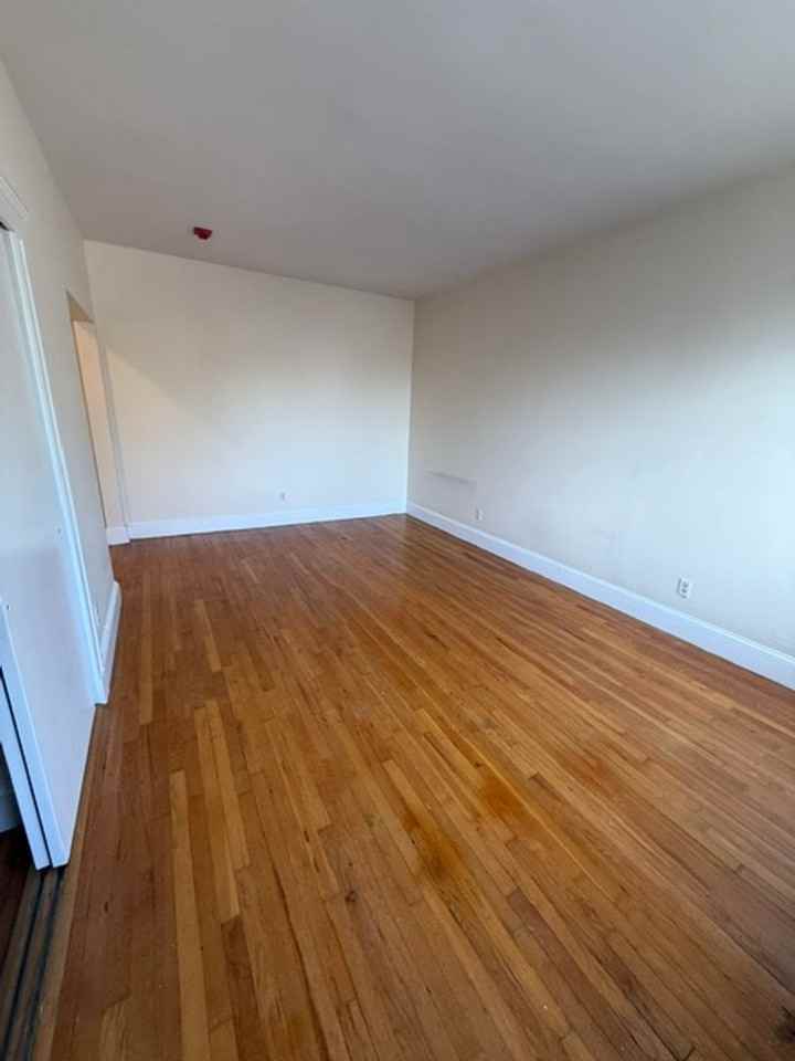 28 Colborne Rd - Photo 2 of 6