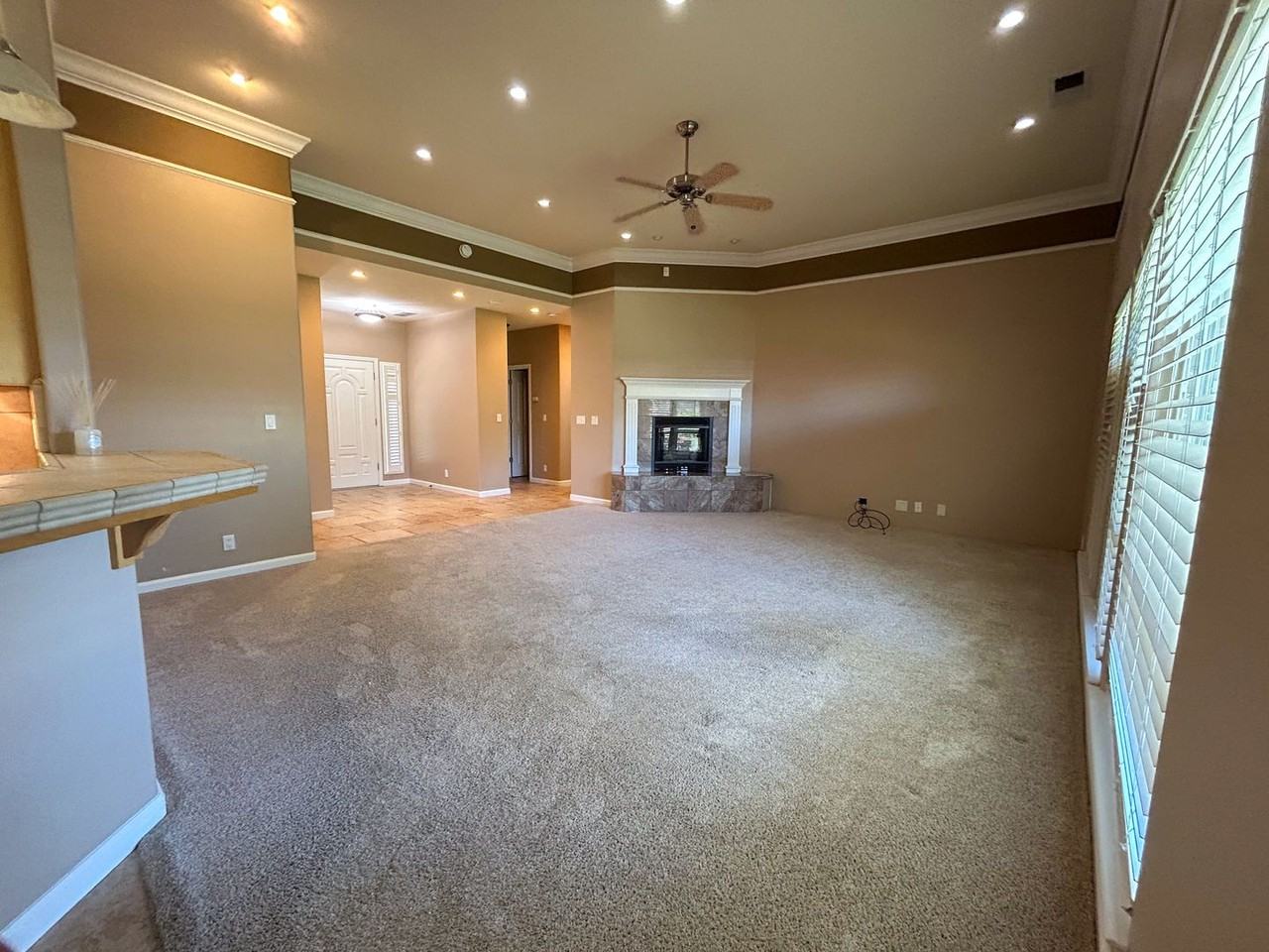113 Sterling Oaks Dr - Photo 3 of 19
