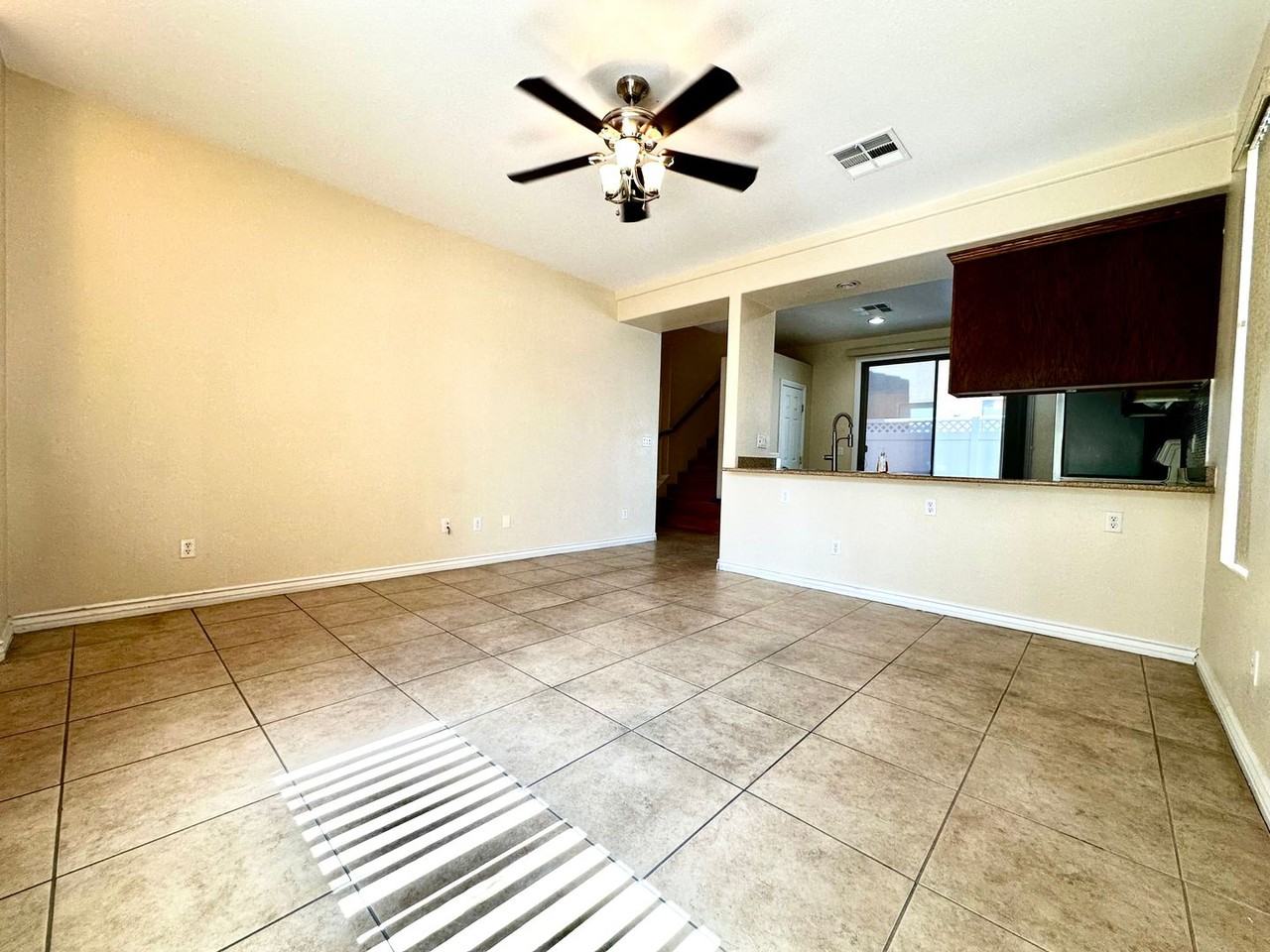 8137 Aurora Mist St - Photo 5 of 24