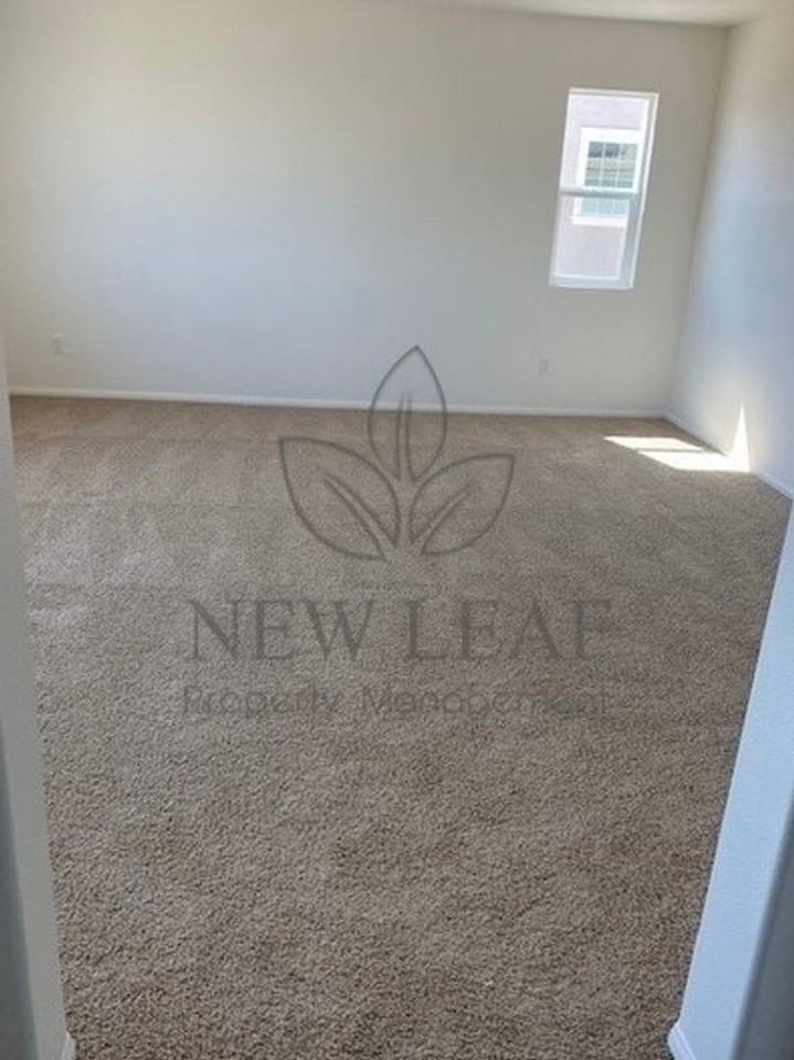 10599 Topaz Ave - Photo 4 of 14