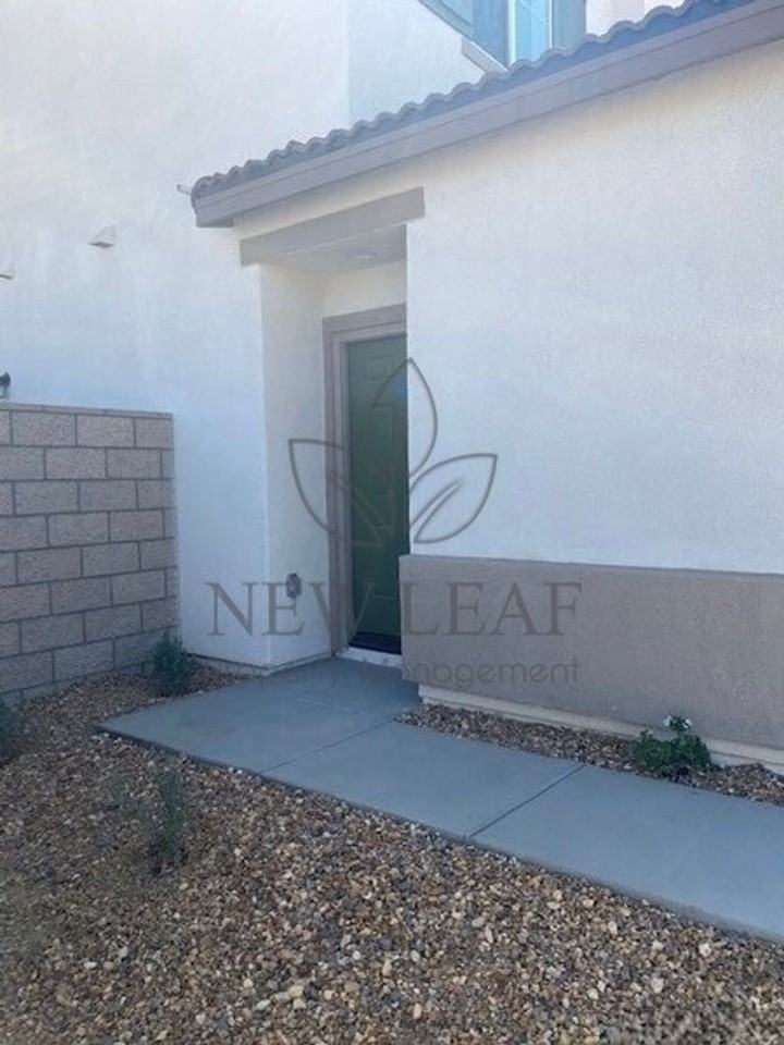 10599 Topaz Ave - Photo 3 of 40
