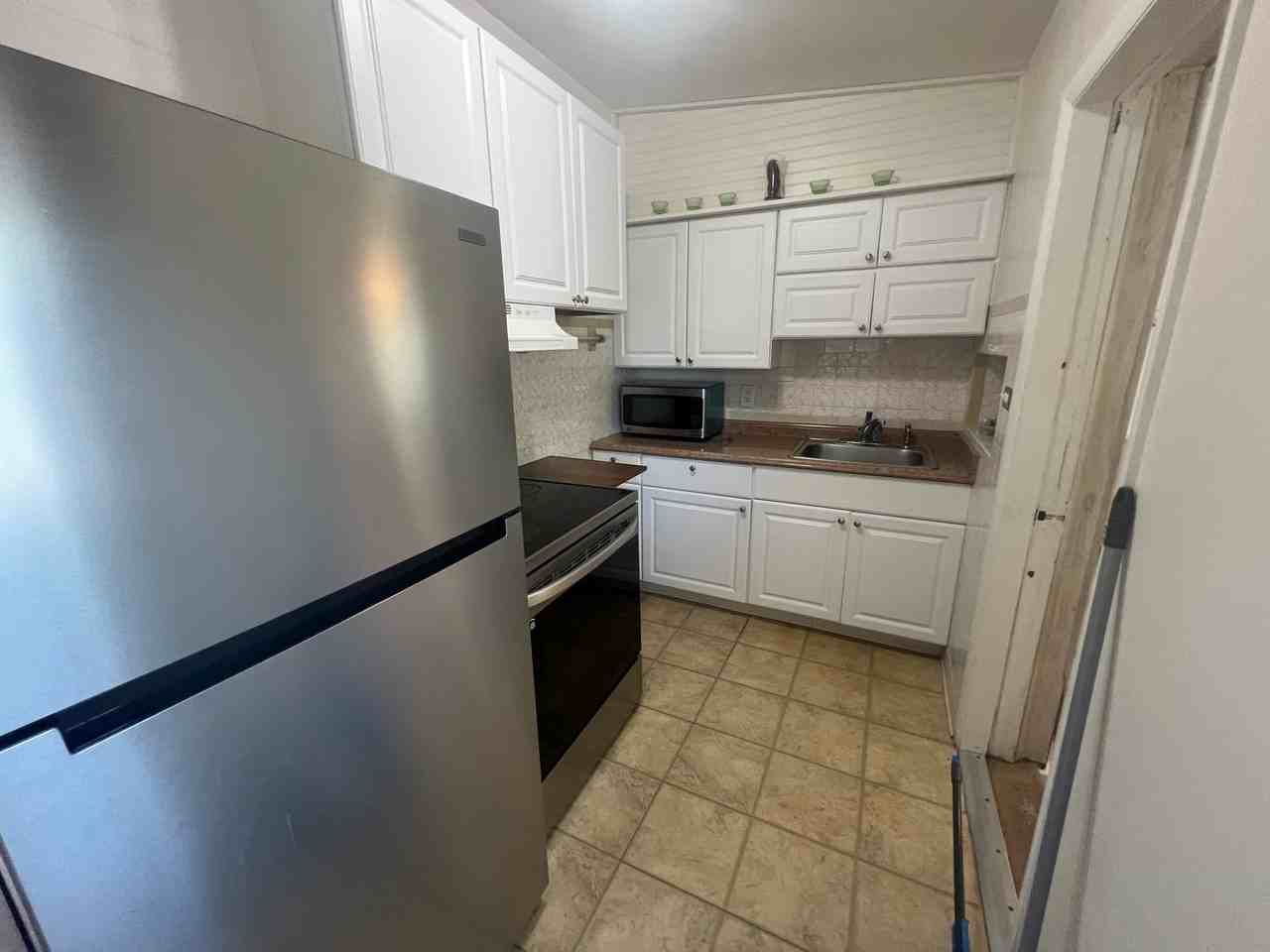 3469 Normandy Dr - Photo 5 of 12