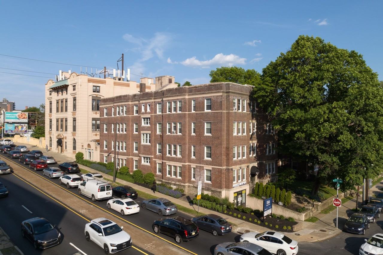 Bala Apartments - Photo 5 of 26