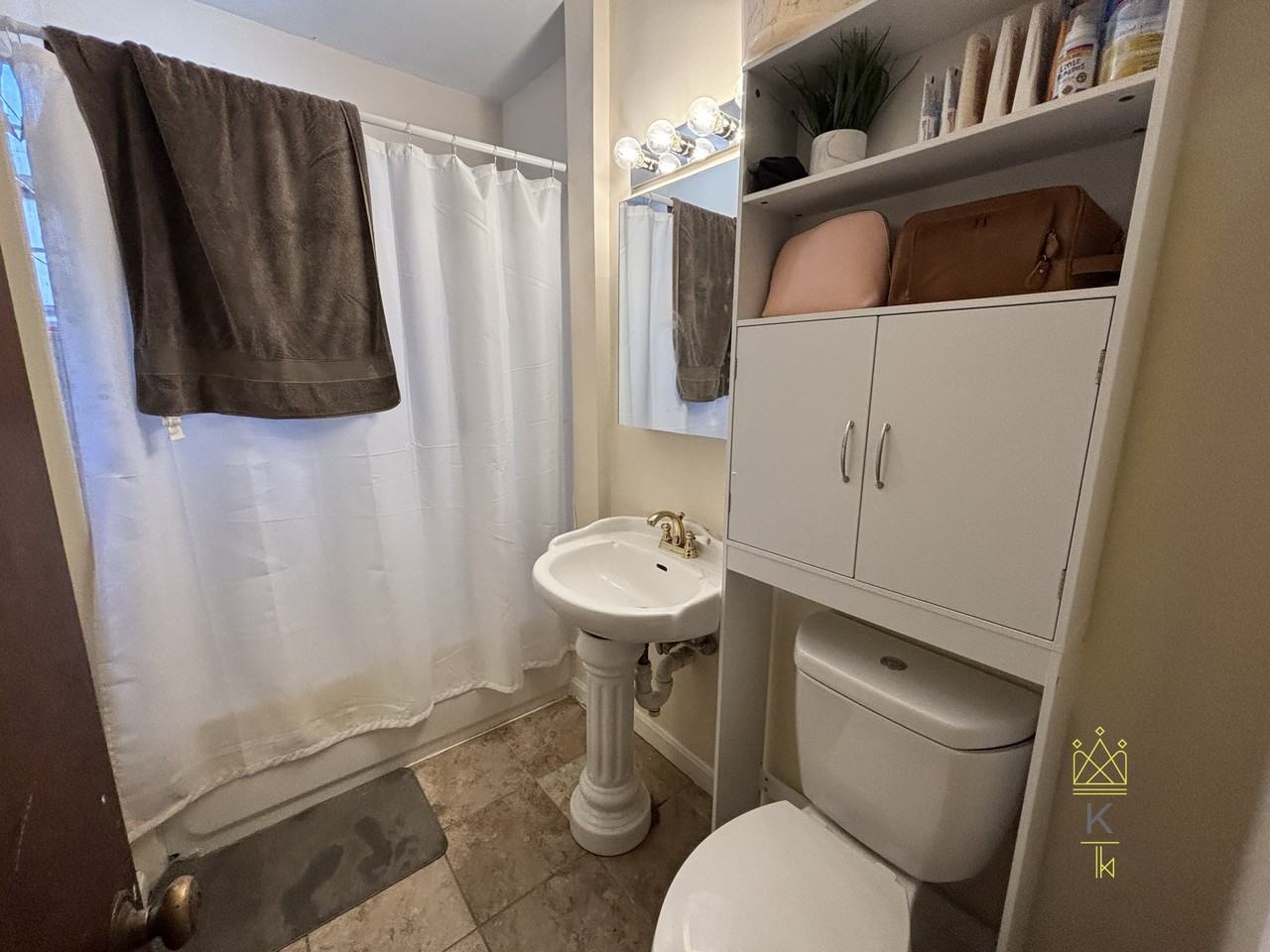 159 Saint Paul St #1 - Photo 5 of 10