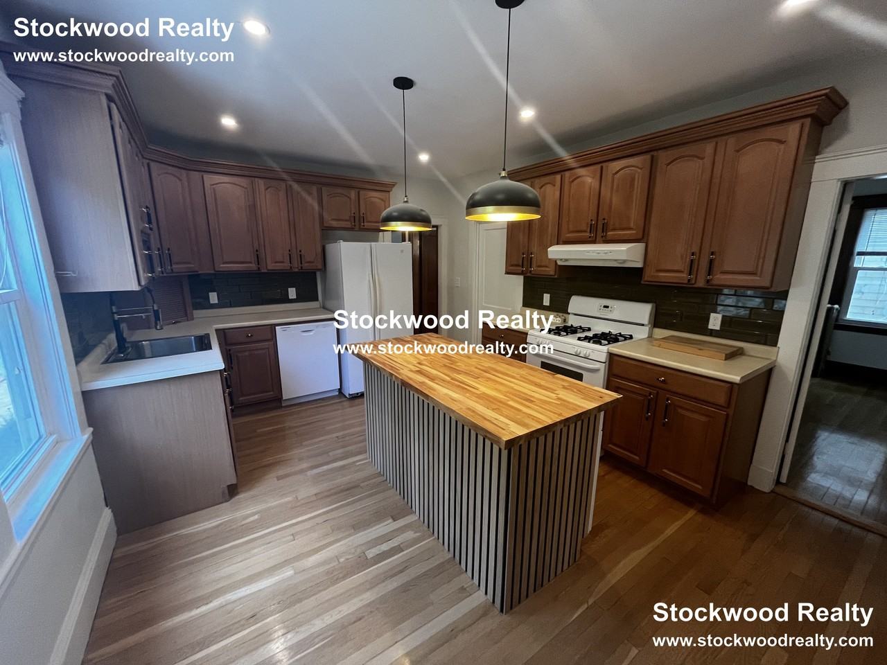 72 Harvest St #1 - Photo 3 of 50