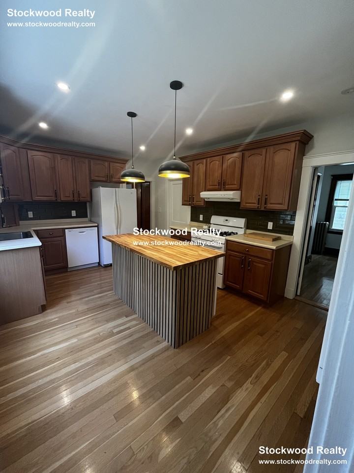 72 Harvest St #1 - Photo 2 of 50