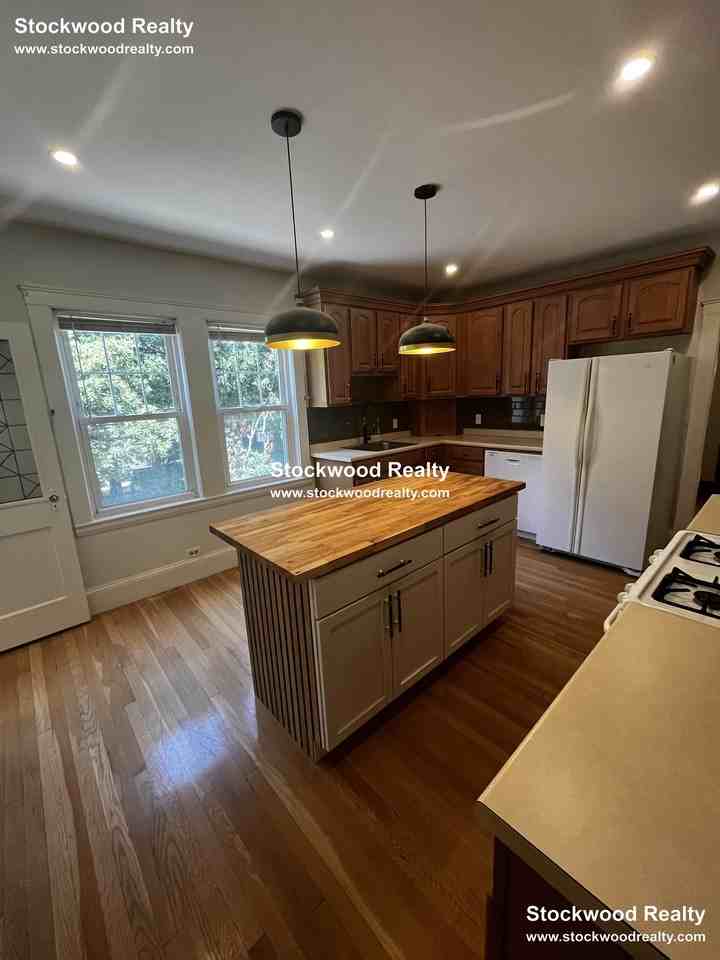 72 Harvest St #1 - Photo 6 of 50