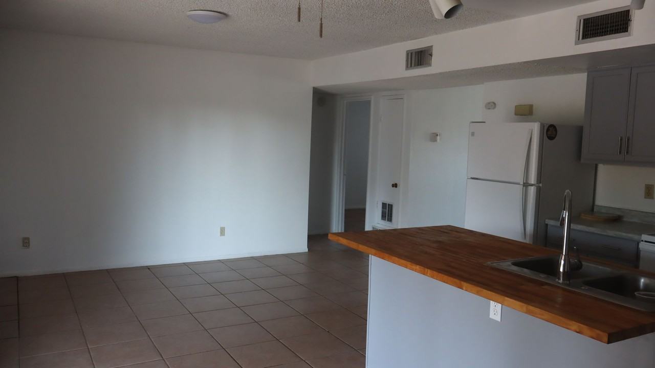 4858 Evergreen Dr - Photo 6 of 24