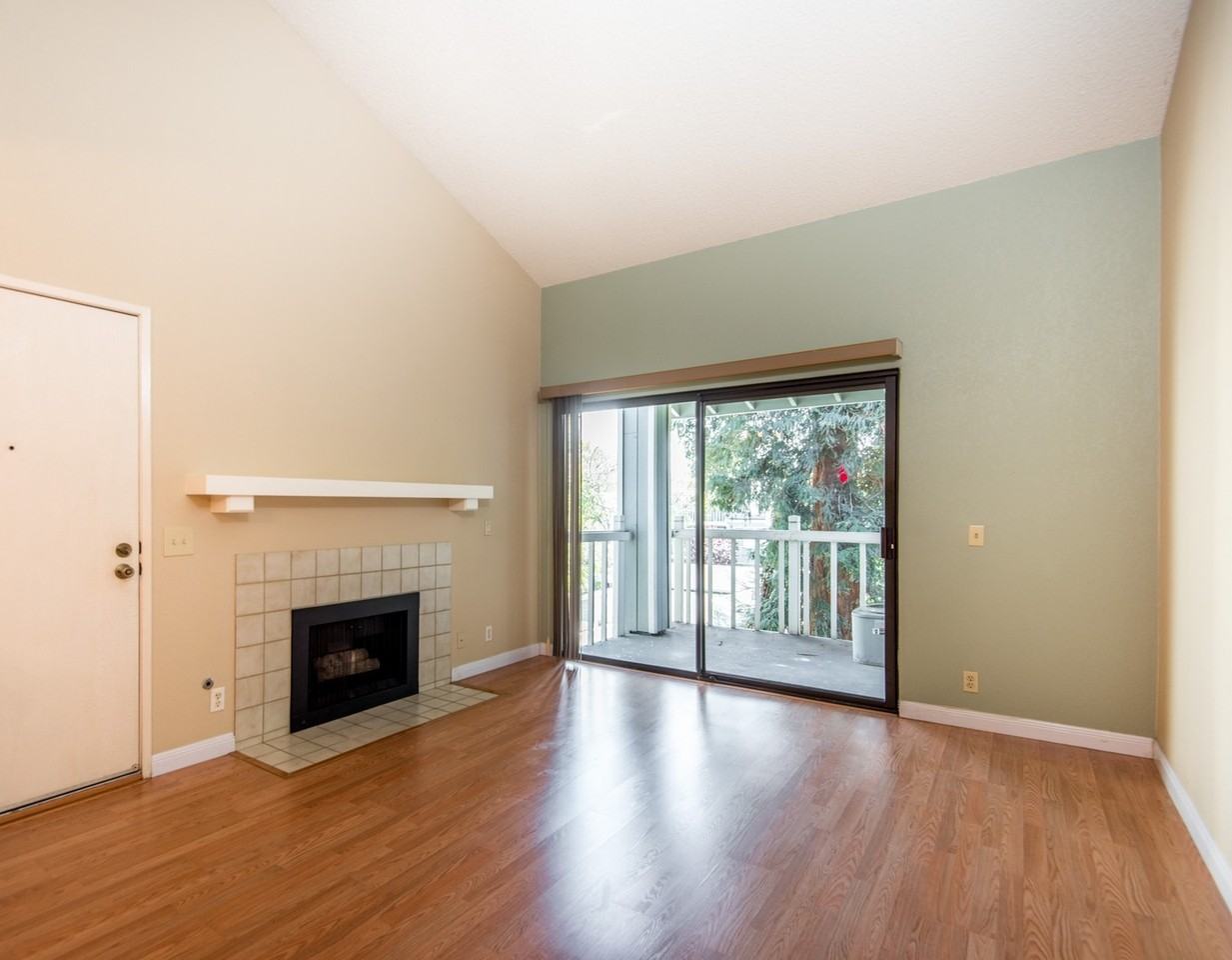 3651 Knollwood Ter #312 - Photo 6 of 12