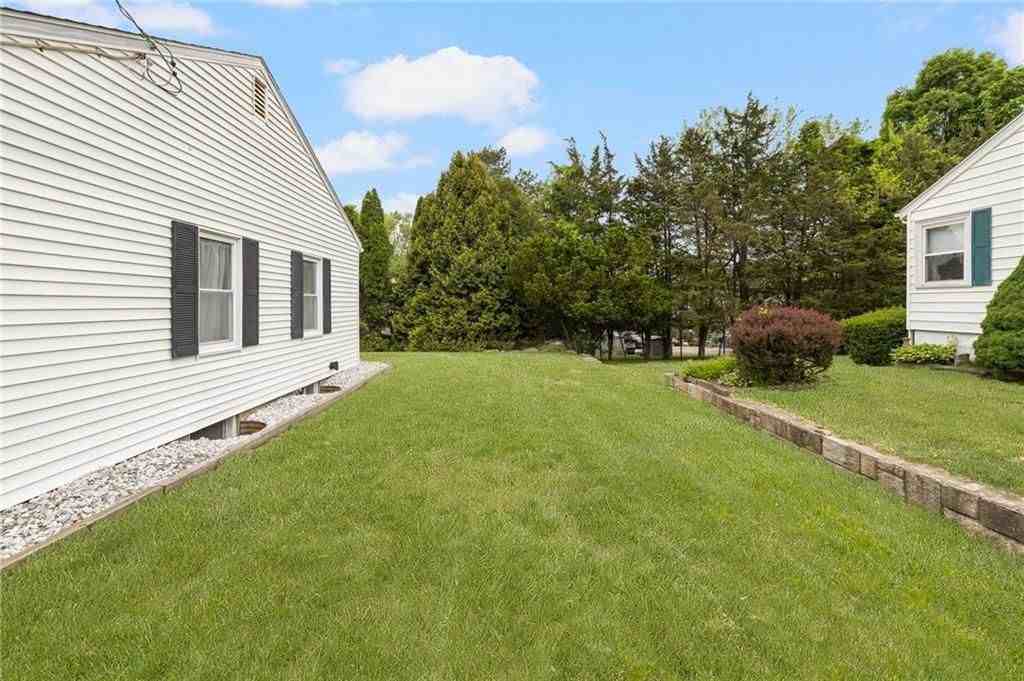 461 River Rd - Photo 2 of 24