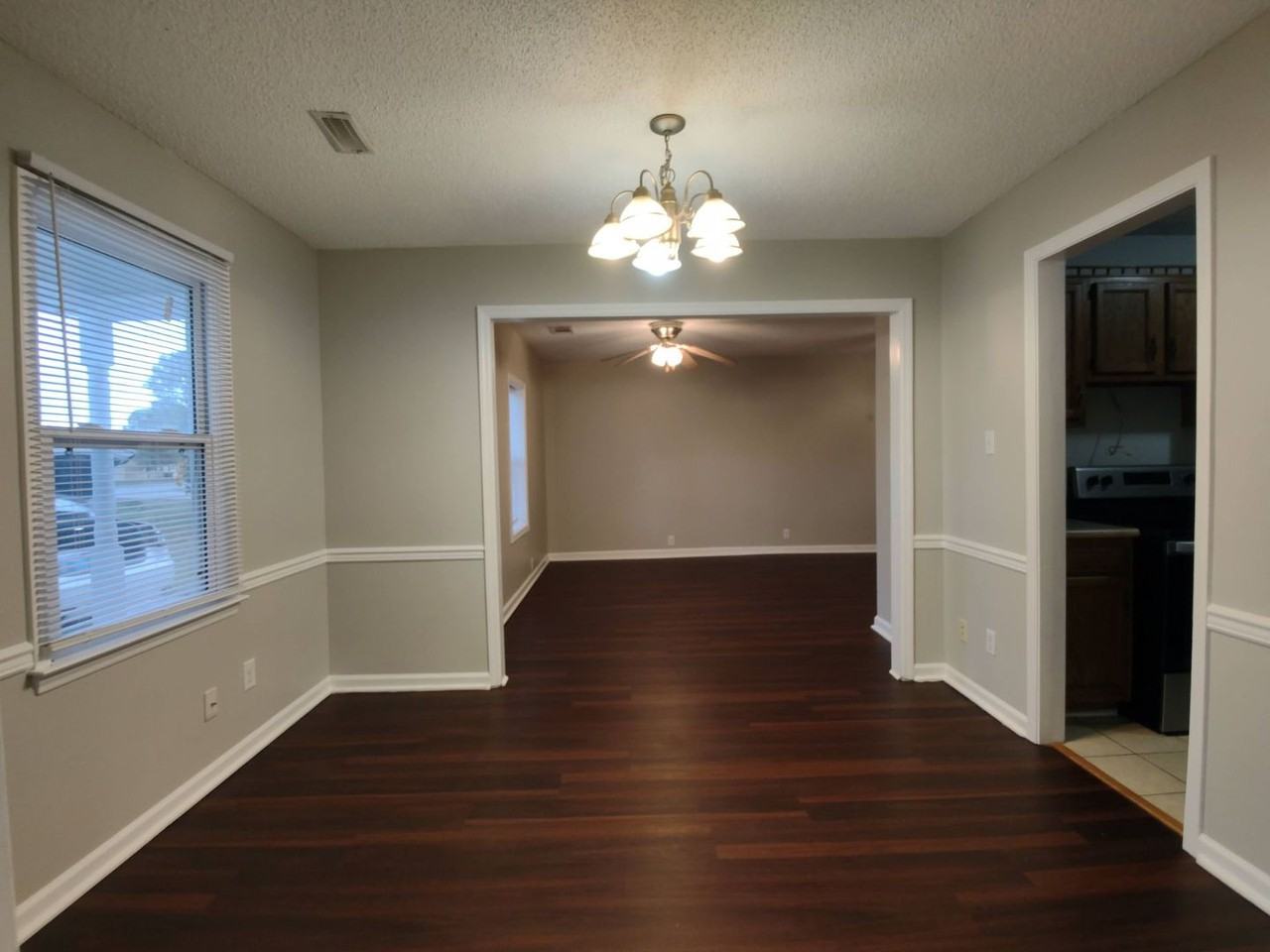 602 Sand Ridge Rd - Photo 5 of 26