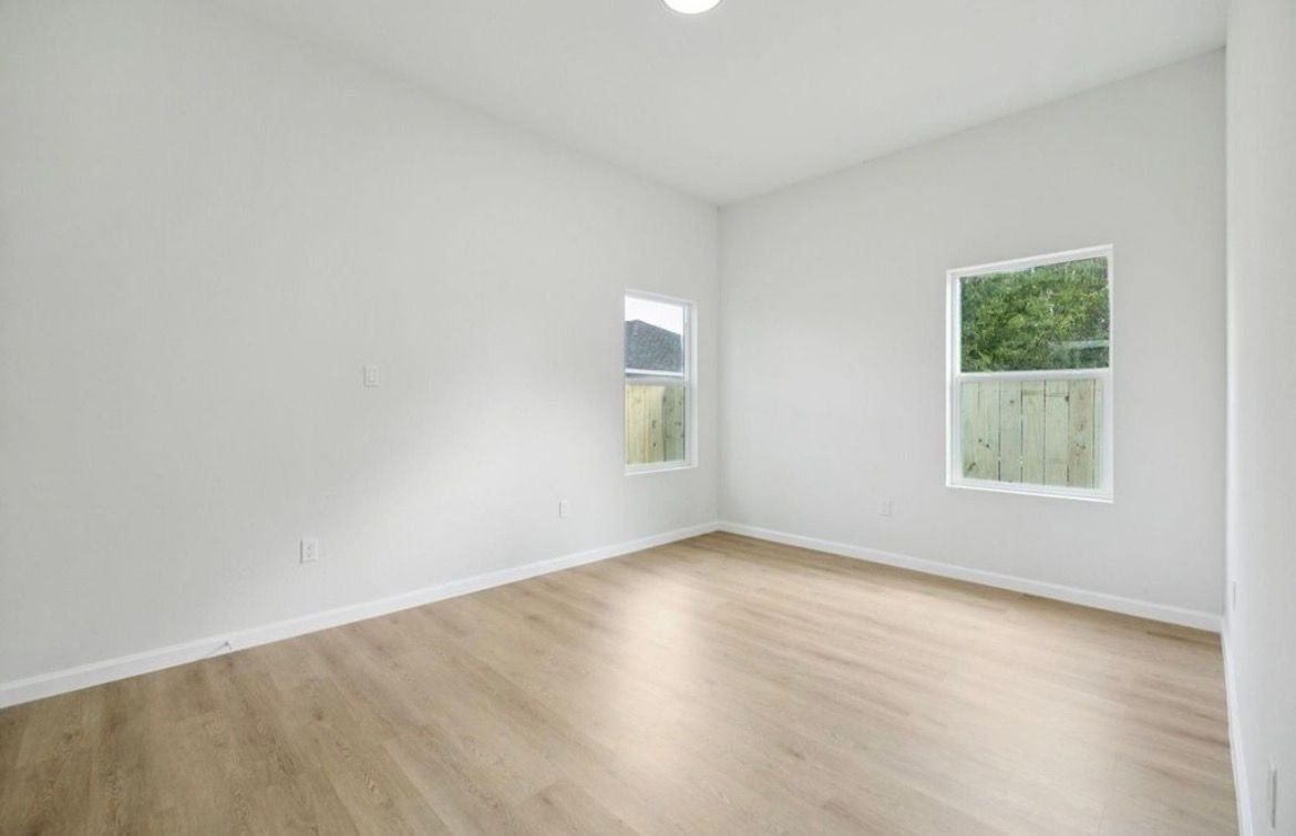 422 New Hampshire St - Photo 5 of 10