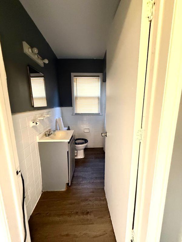 7633 Fielding St - Photo 3 of 12