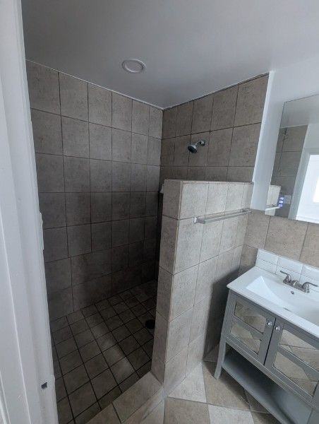 2252 E 103rd St - Photo 7 of 8