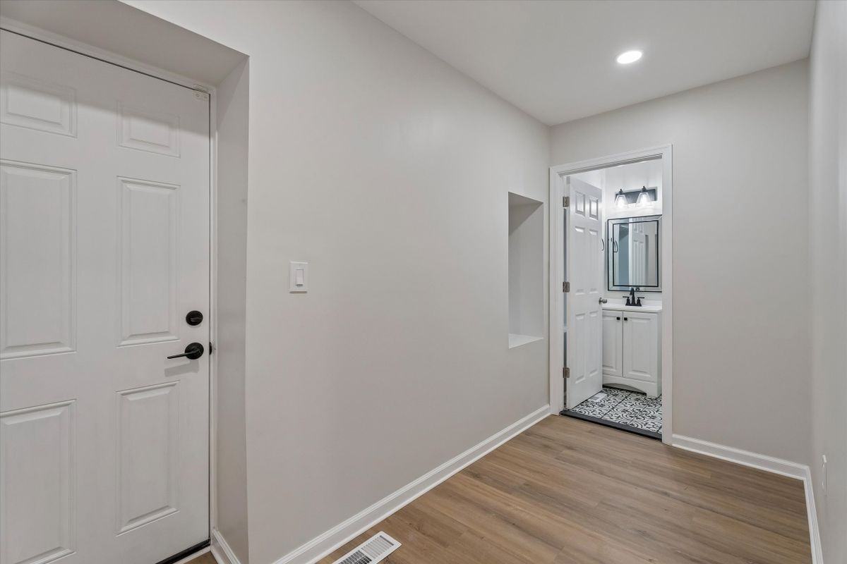 4359 Fleming St - Photo 3 of 28