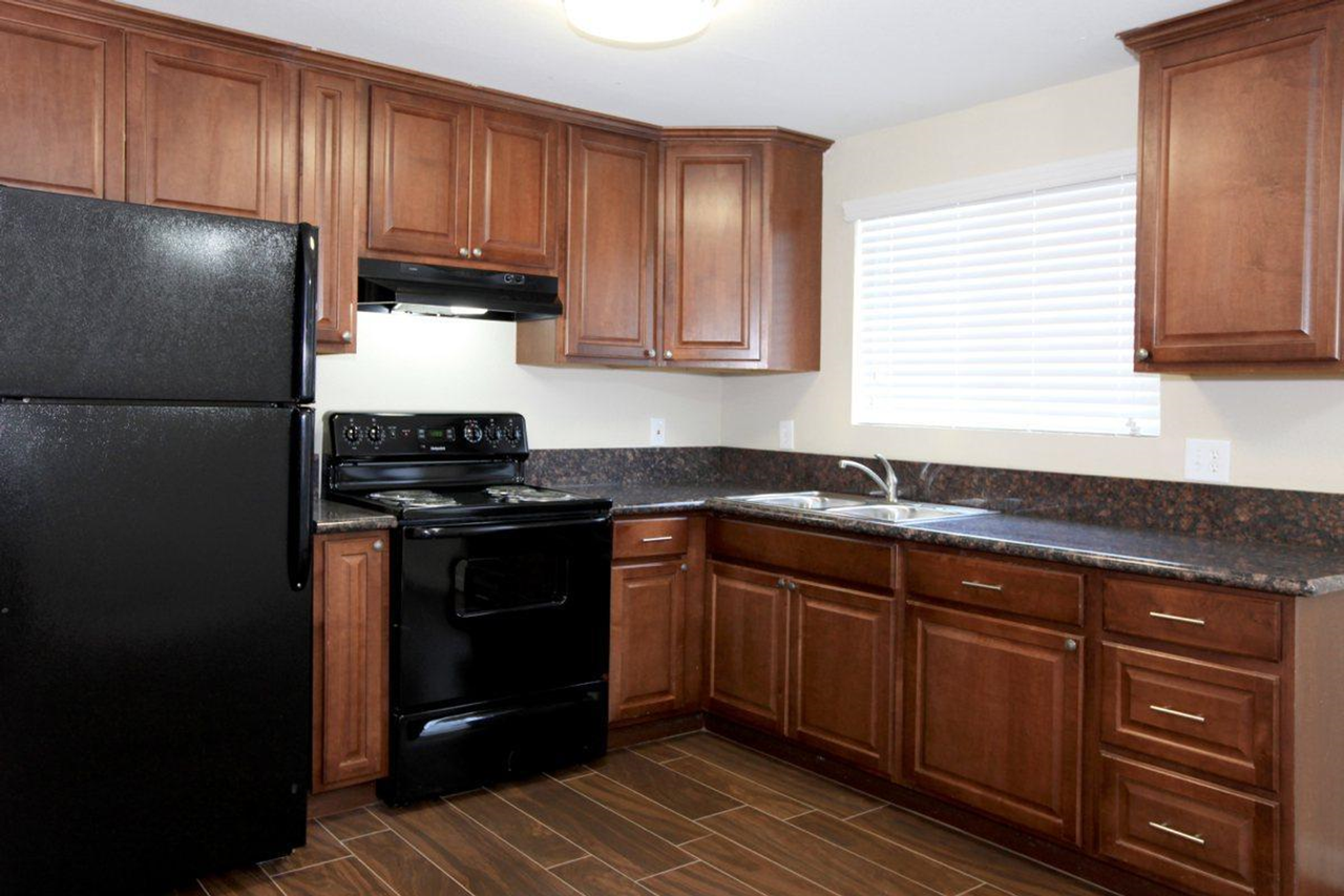 Spring Gardens Apartments - Photo 2 of 11