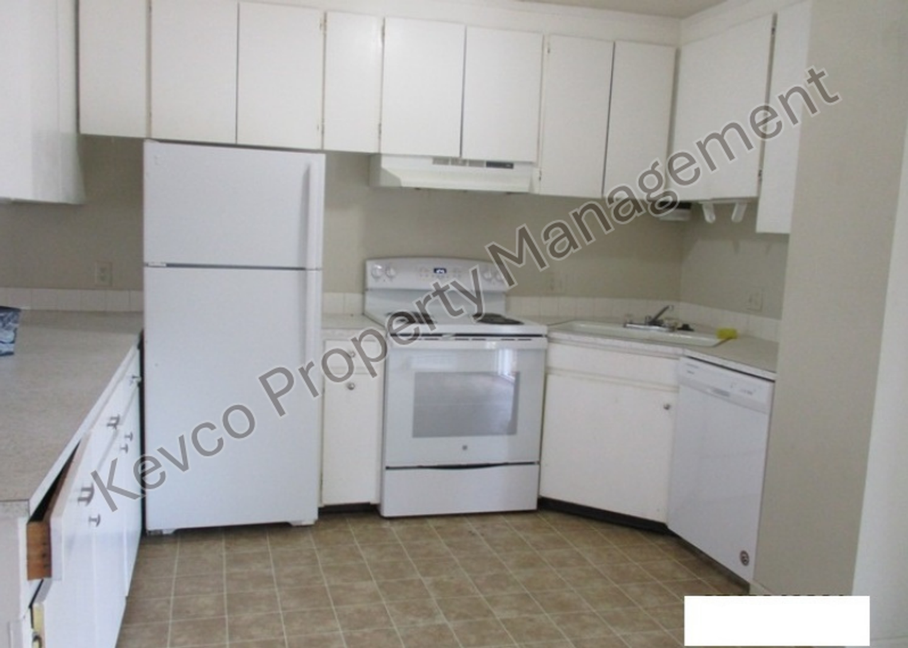 2801-2805 Stanford Rd - Photo 5 of 39
