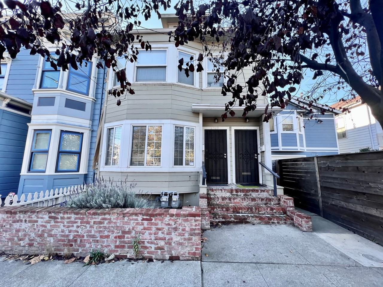 3209 Hannah St - Photo 2 of 18