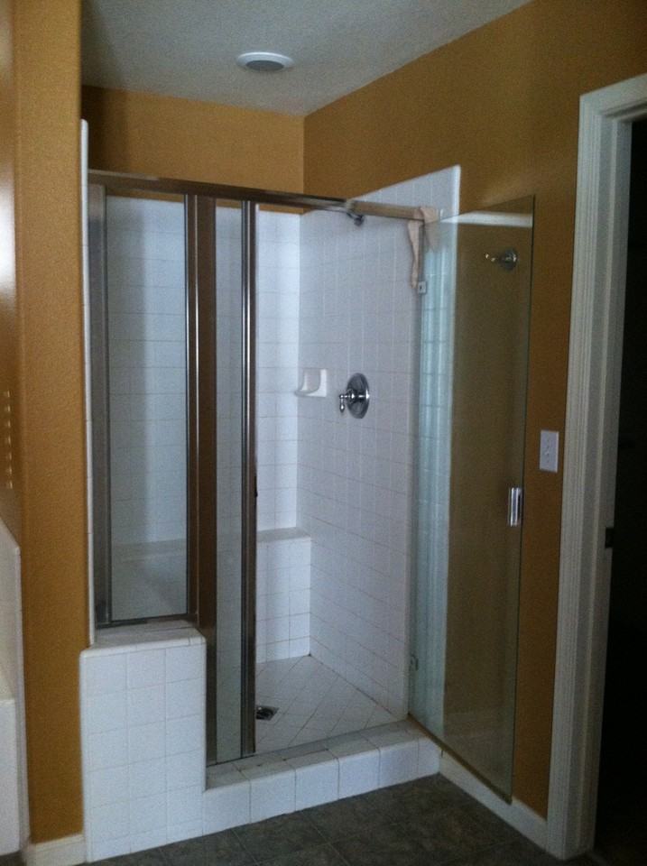 3337 W Tyler Ave - Photo 4 of 10