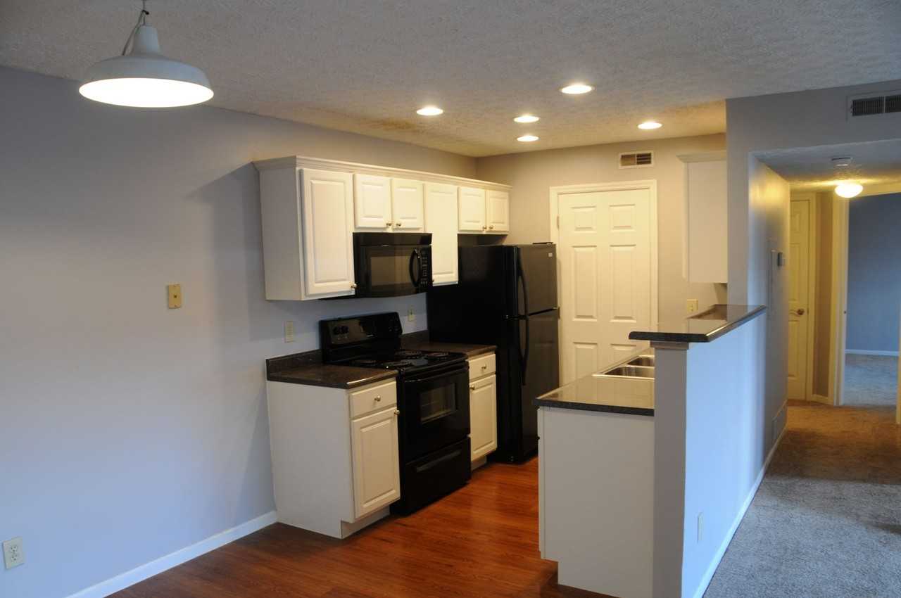 5395 Cypress Chase - Photo 7 of 17