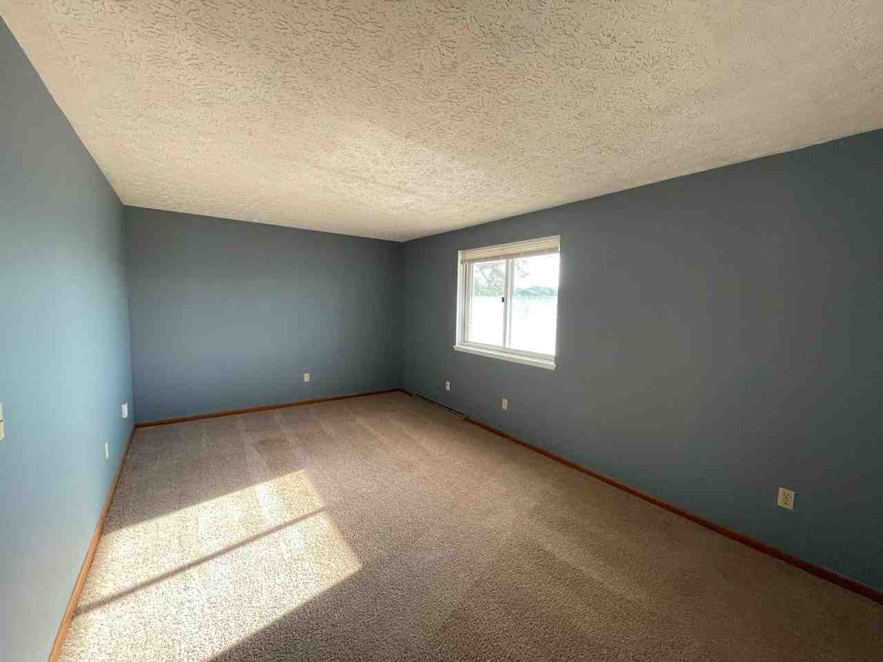 419 Austin Ave Nw - Photo 5 of 17