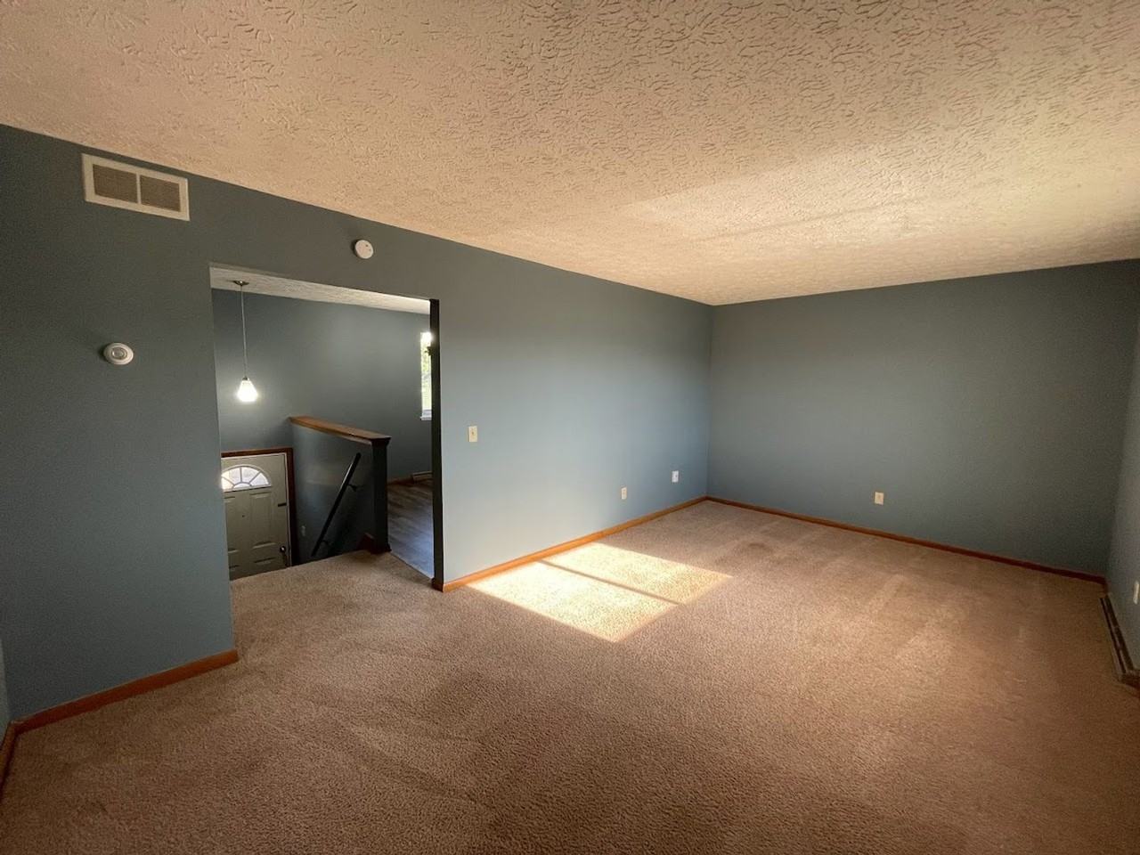419 Austin Ave Nw - Photo 6 of 17