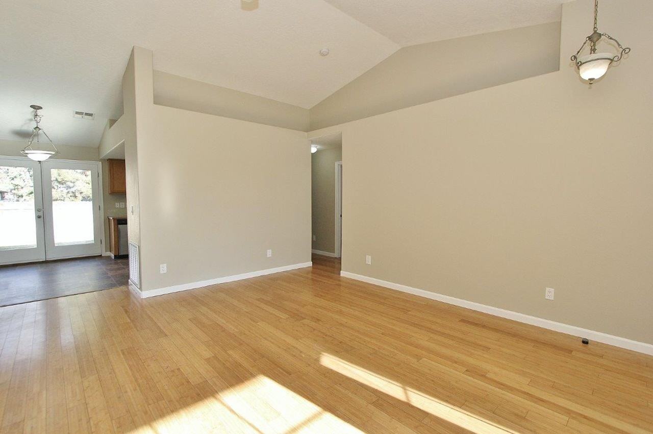 976 W Idaho Ave - Photo 6 of 24