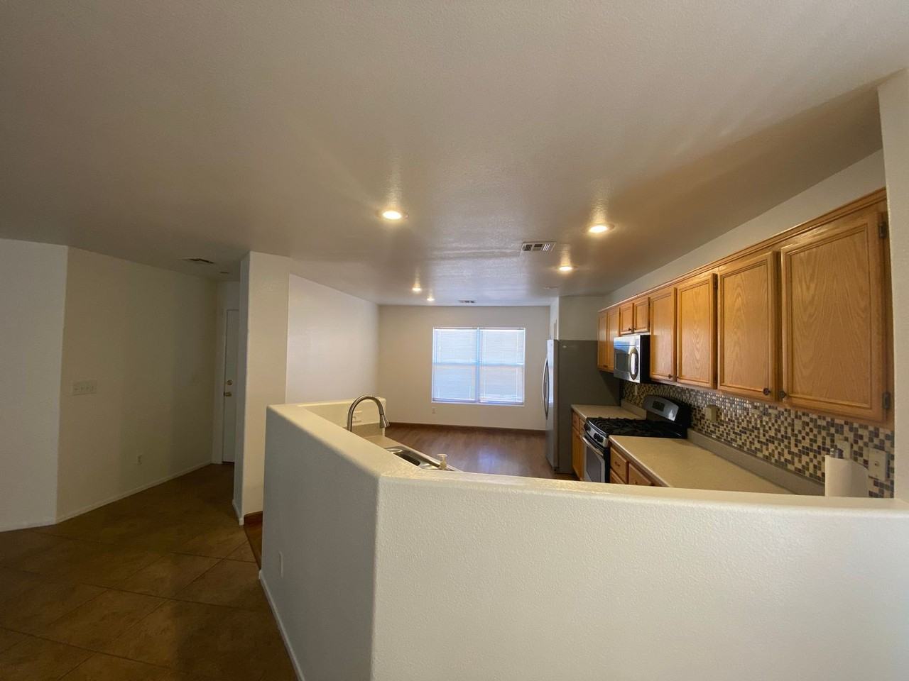 443 Groft Way - Photo 6 of 20