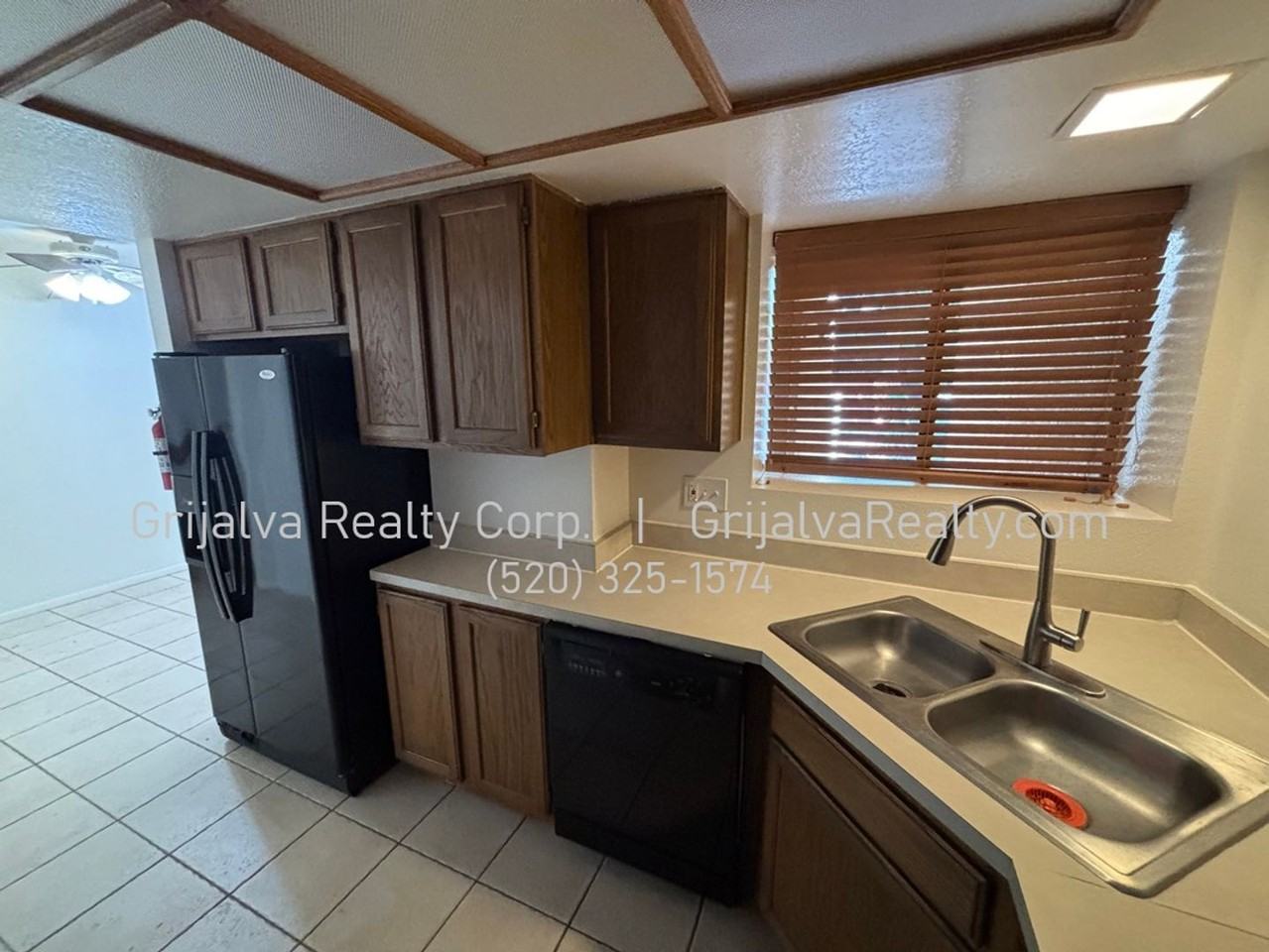 3120 E Corte De La Raqueta - Photo 5 of 22
