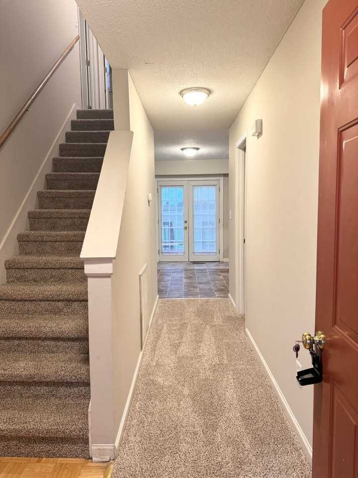 310 Pappy Dr - Photo 3 of 43