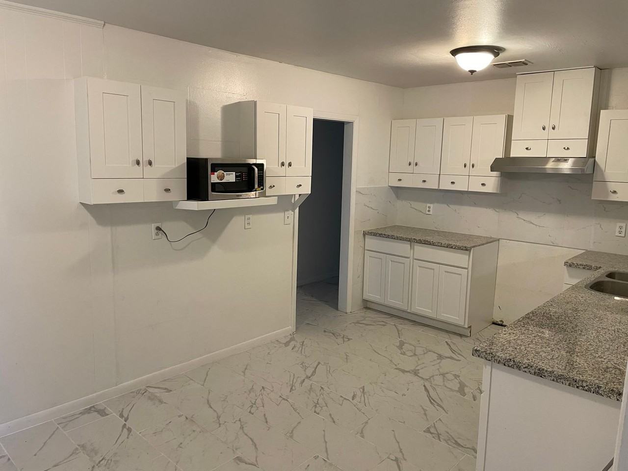 7031 W Canal Blvd - Photo 2 of 14