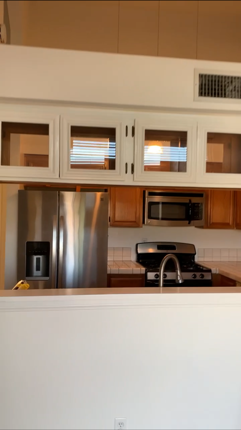 825 Warwick Ave - Photo 4 of 7