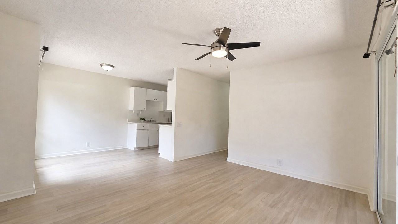 91-1060 Puamaeole St #12C - Photo 3 of 13