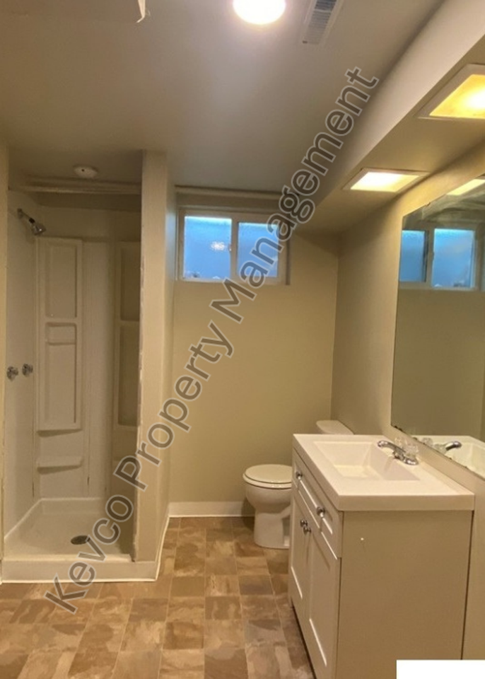 1313 Fairview Dr - Photo 7 of 17