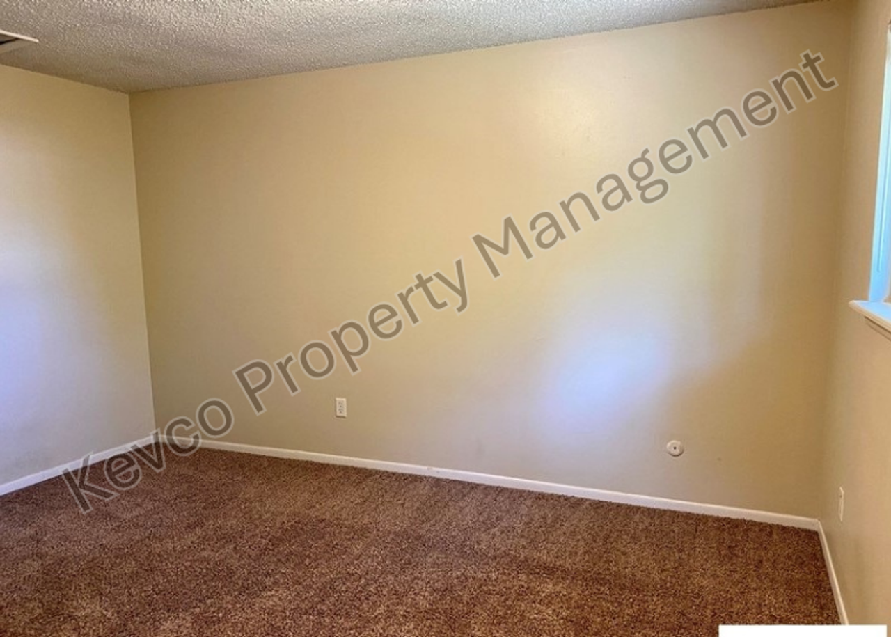 2506 Timber Ct - Photo 7 of 21