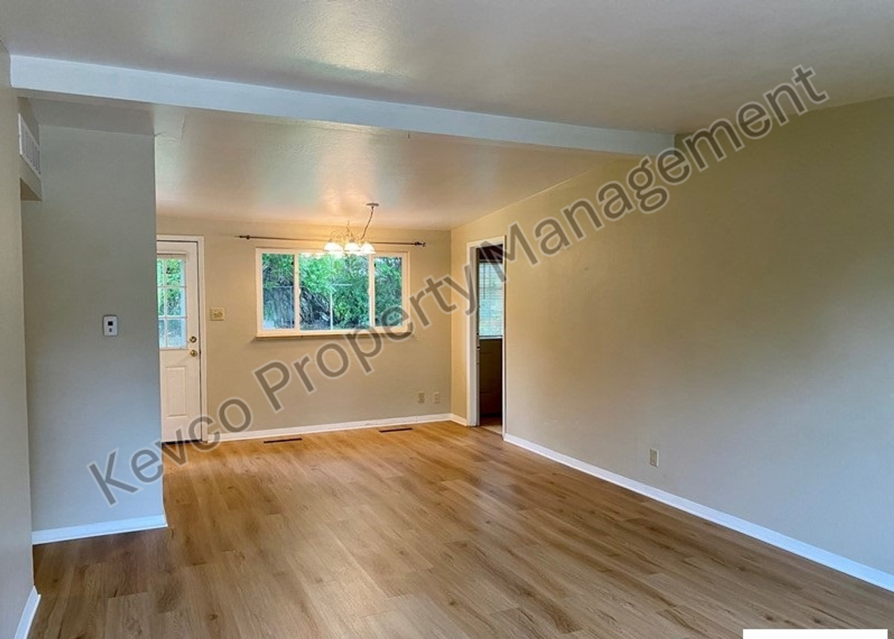 711 W Prospect Rd - Photo 2 of 22