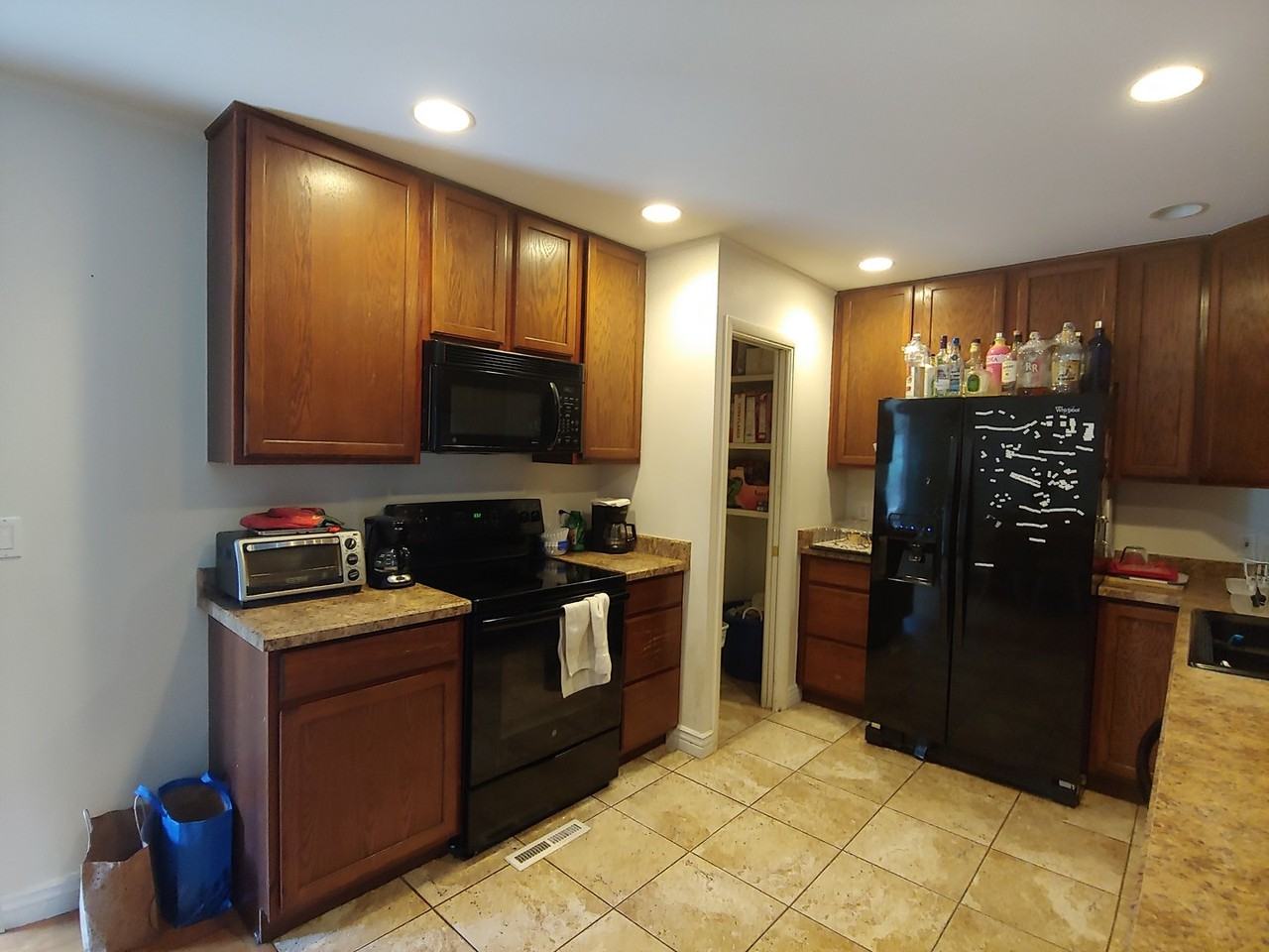 715 Gilpin Dr - Photo 3 of 18