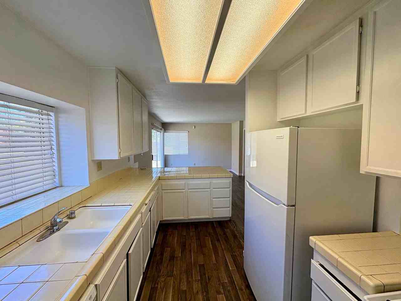 7608 Westbrook Ave - Photo 5 of 17