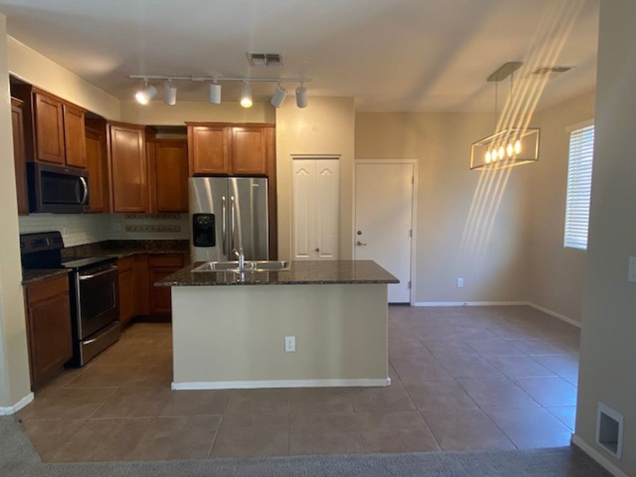 4297 E Carla Vista Dr - Photo 7 of 22