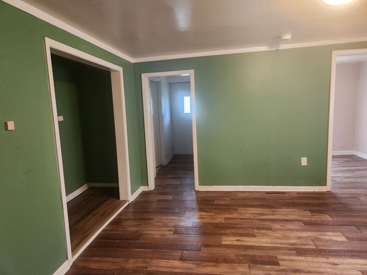 1712 Phillip St - Photo 4 of 10