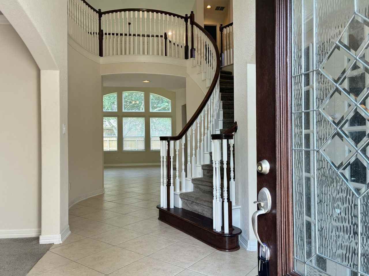 14207 Parable Ln - Photo 2 of 33