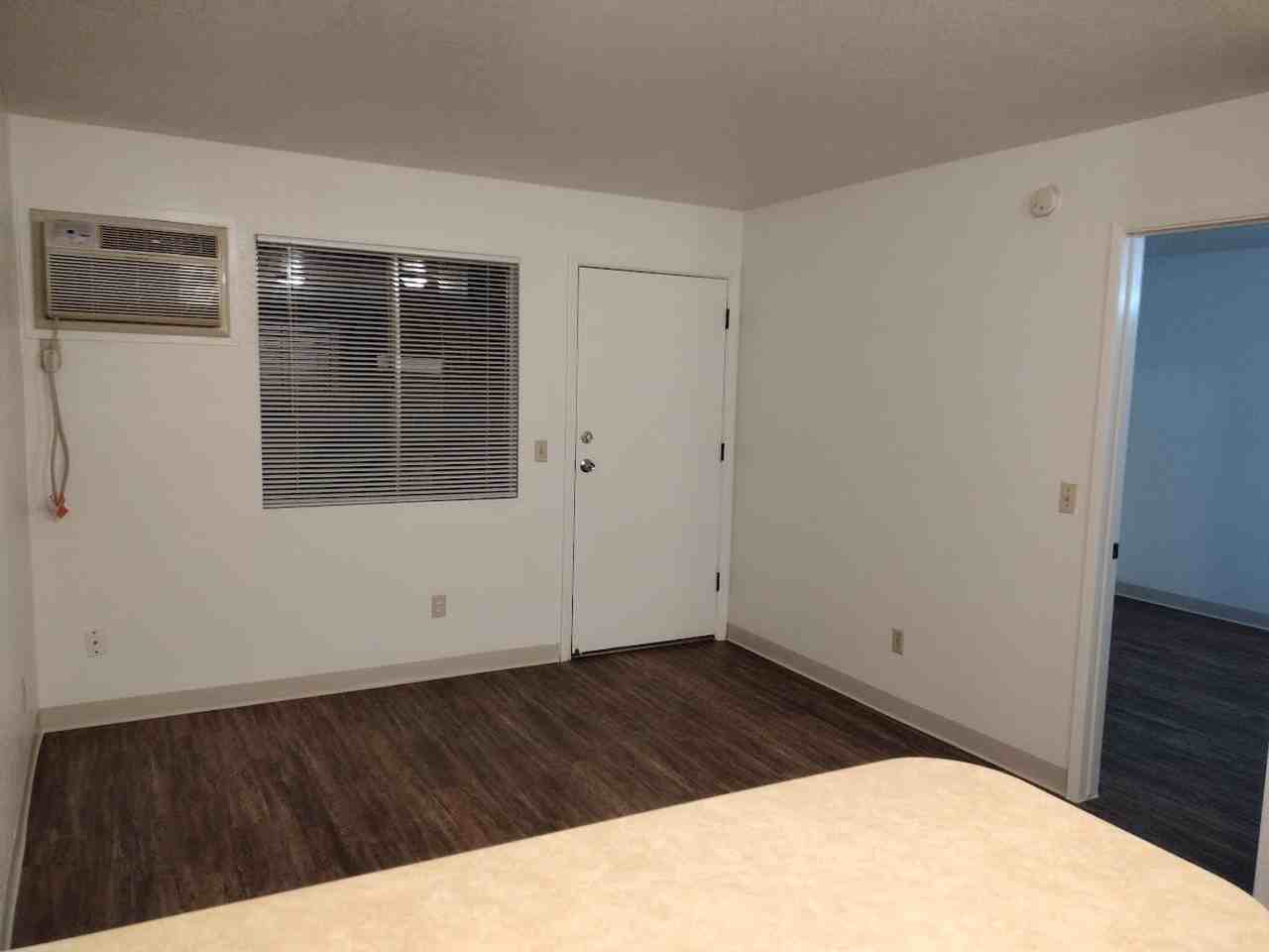 3520 E 2nd St #12 - Photo 5 of 37
