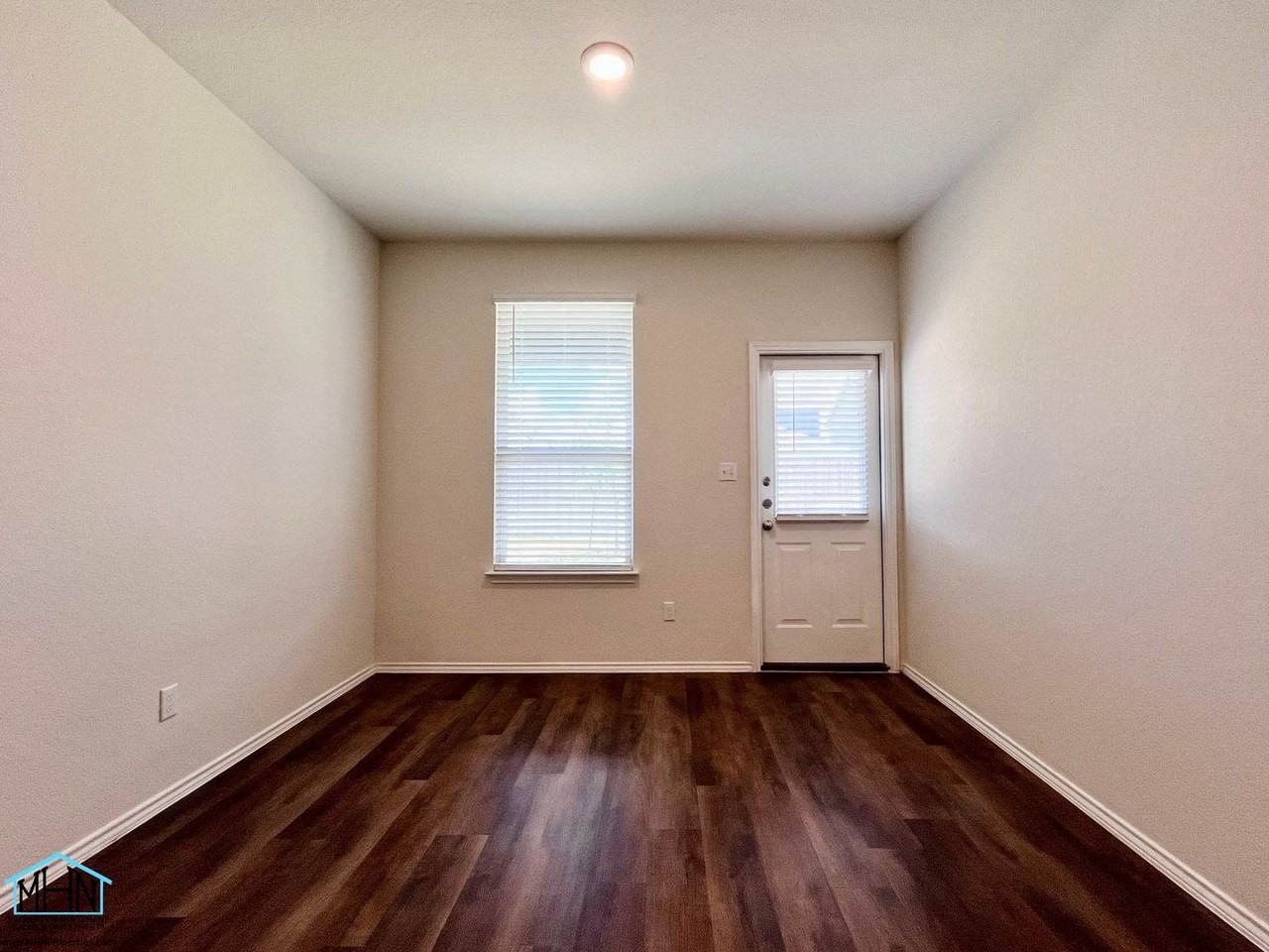 4105 Paddock Trl - Photo 7 of 24