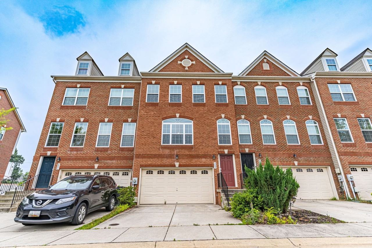 2895 Sedgemore Pl