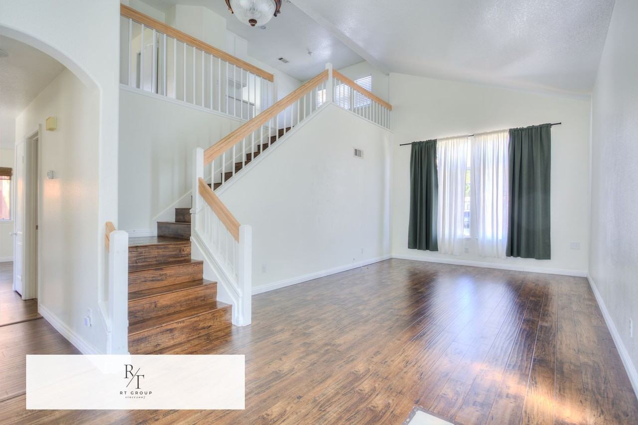 2154 Saddleback Dr - Photo 5 of 39