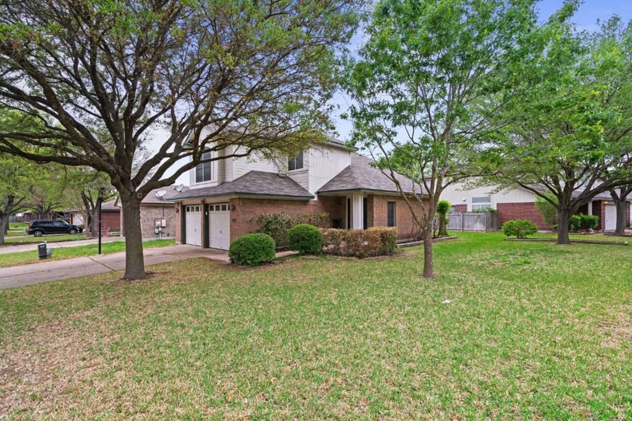 1401 Thibodeaux Dr - Photo 2 of 27