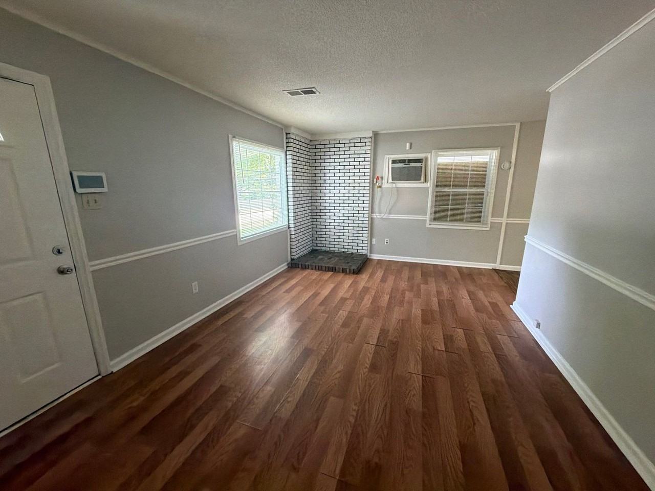 3781 Barron Ave - Photo 2 of 24