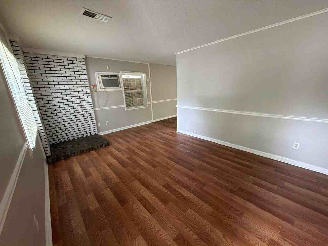 3781 Barron Ave - Photo 4 of 24