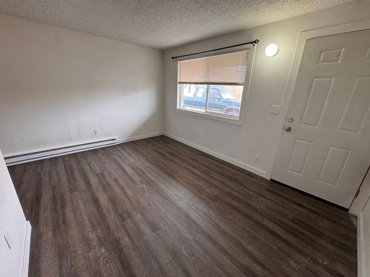 6104 N Lidgerwood St #7 - Photo 6 of 10